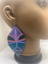 Load image into Gallery viewer, Leather Earrings Nandi Reveal
